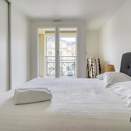 A Versailles - Le Sanctuaire - 341B *