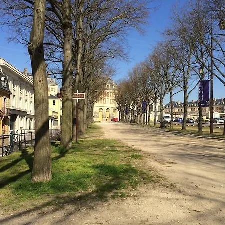 Le Sanctuaire - A Versailles - 341B Appartement *