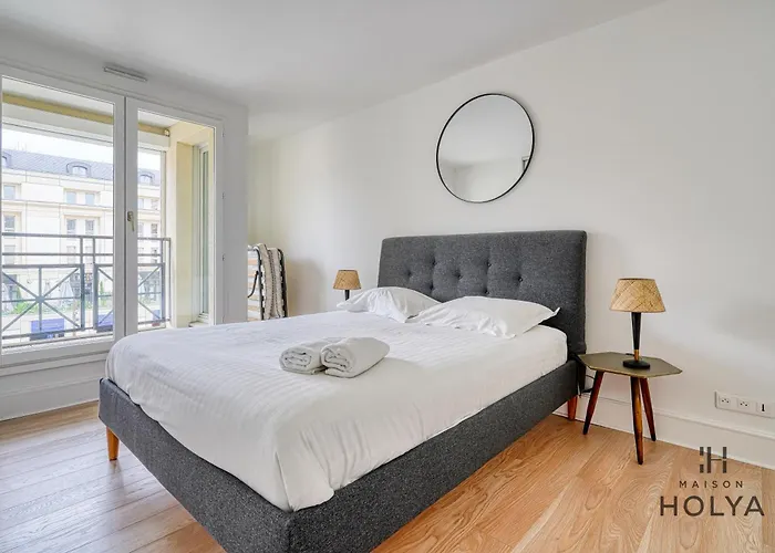 A - Le Sanctuaire - 341b * Versailles
